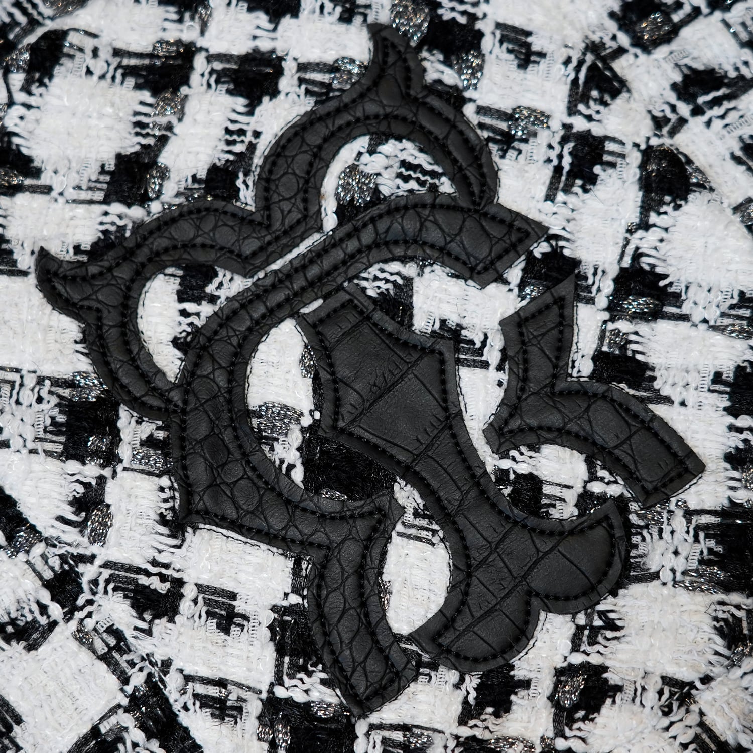 T.C.R MONOGRAM LOGO TWEED SHIRTS JACKET - BLACK / WHITE