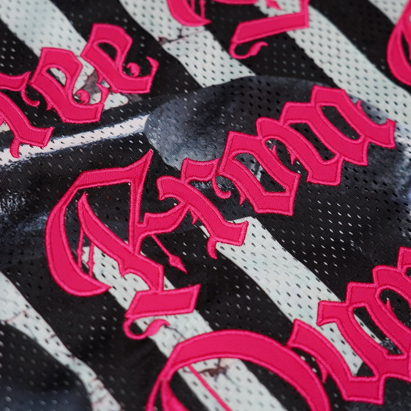 T.C.R CHAIN REACTION ALLOVER S/S MESH SHIRTS