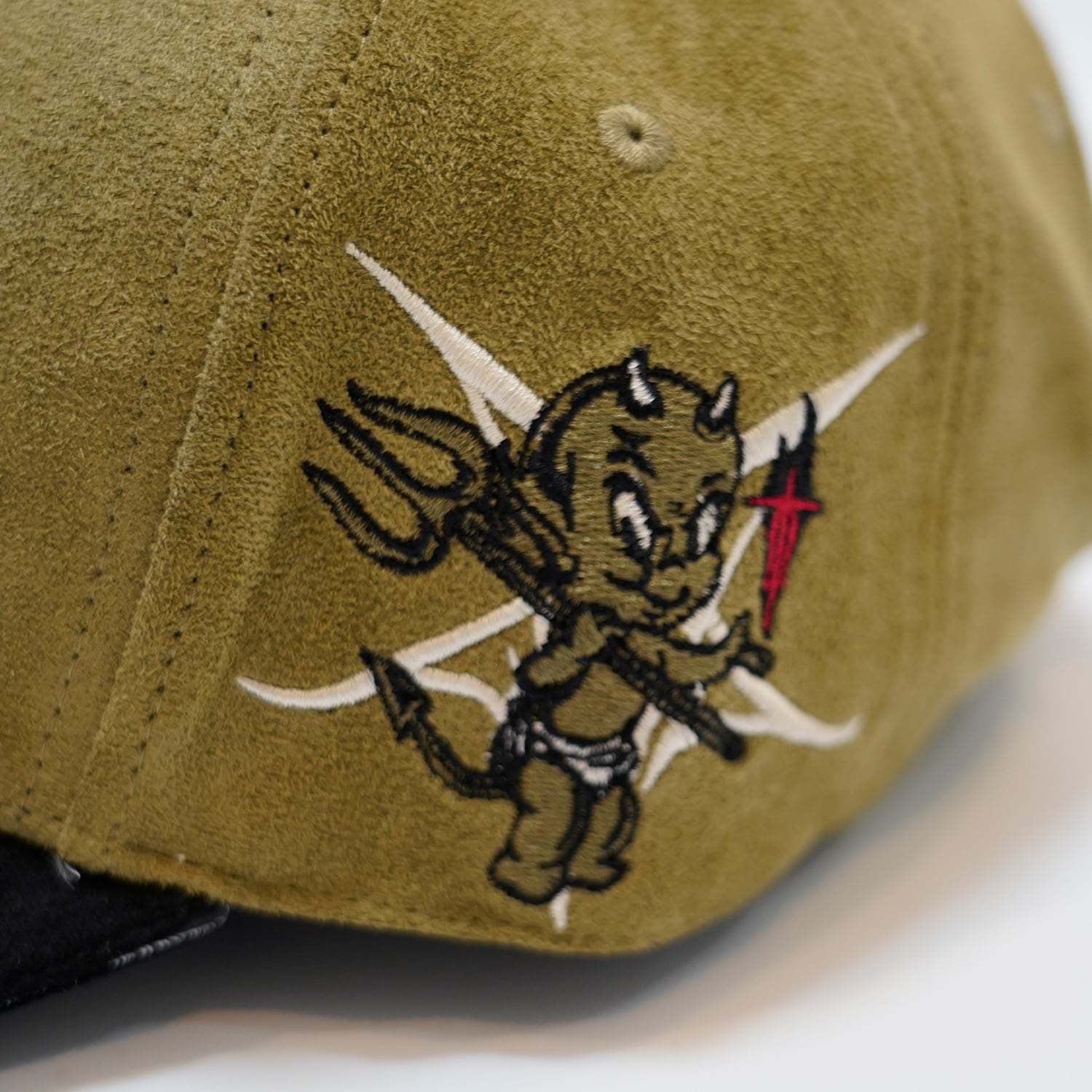 T.C.R LOGO FAUX SUEDE STRAP BACK CAP - GREEN / BLACK